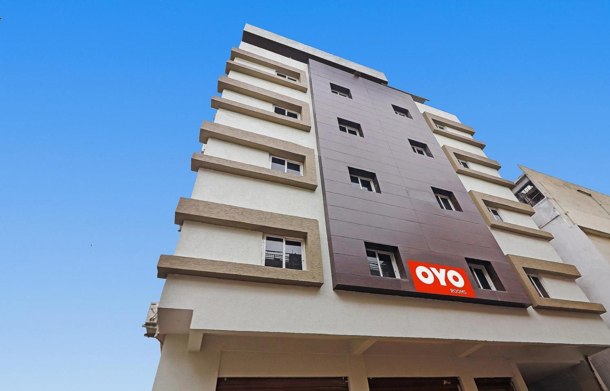 OYO 70047 Hotel Night Eye Hyderabad Exterior foto